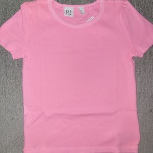 NWT - S (6-7) Girls Gap T-Shirt